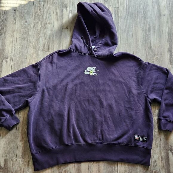 Nike Big on the Apple Women's Sportswear Hoodie‎ size 2XL. - Picture 3 of 7